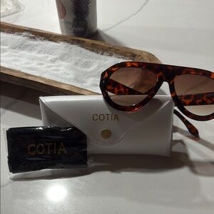 Brown and White Oversized Cat-Eye Glasses